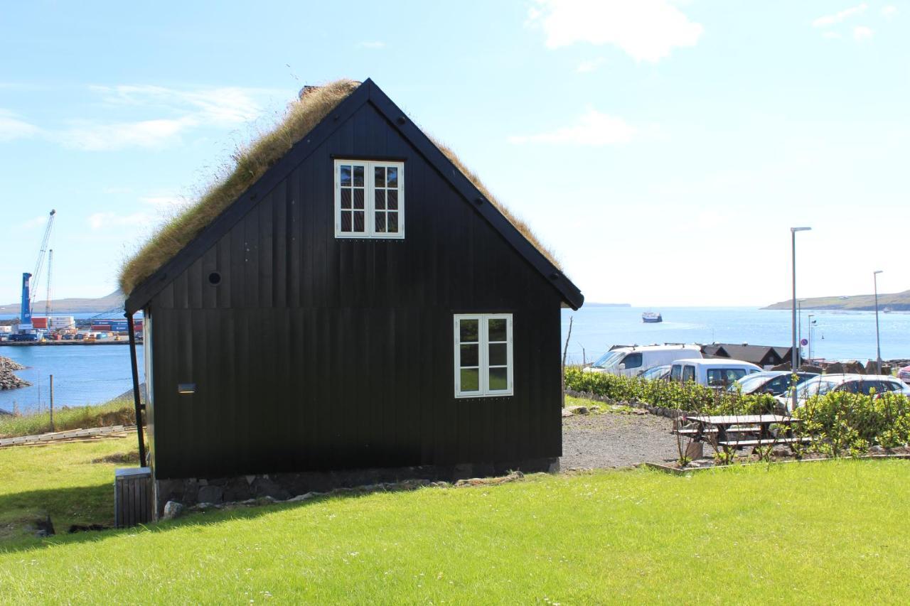 Traditional Faroese House In Torshavns City Center Exterior foto